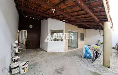 Imagem: A casa possui 3 Dormitórios, 2 Banheiros e 90m² de Área e