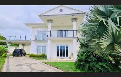 Imagem: A casa possui 4 Dormitórios, 5 Banheiros, 5 Vagas na garagem