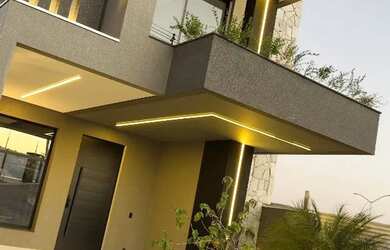 Imagem: A casa em condomínio possui 4 Dormitórios, 5 Banheiros, 4