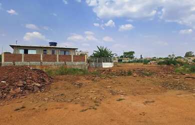 Imagem: O terreno possui 300m² de Área e está localizado em Ponte