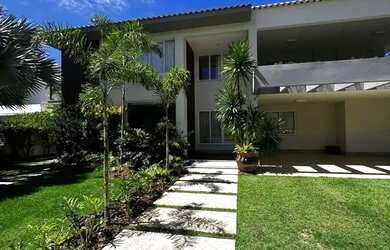 Imagem: A casa em condomínio possui 5 Dormitórios, 5 Banheiros, 4