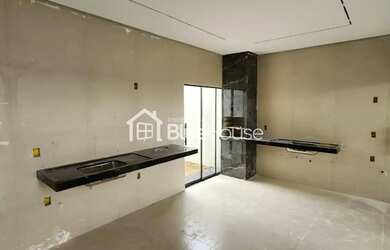 Imagem 8: Casa de 3 Quartos sendo 1 suíte em acabamento Premium no Setor Colonial...