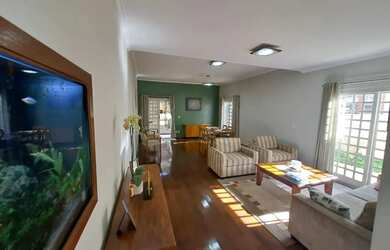 Imagem: A casa em condomínio possui 3 Dormitórios, 4 Banheiros, 5