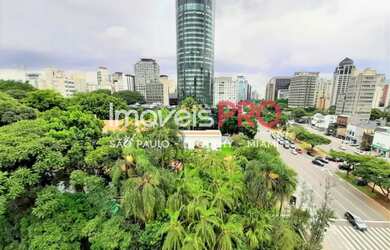 Imagem 3: Conjunto comercial em frente ao Clube Pinheiros