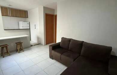 Imagem: O apartamento possui 2 Dormitórios, 1 Banheiro, 1 Vaga na garagem