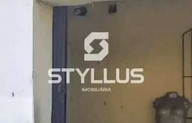 Imagem: A casa possui 4 Dormitórios, 2 Banheiros, 1 Vaga na garagem