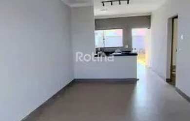 Imagem: A casa possui 2 Dormitórios, 2 Banheiros, 75m² de Área e