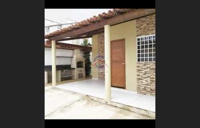 Imagem: A casa possui 2 Dormitórios, 2 Banheiros, 2 Vagas na garagem