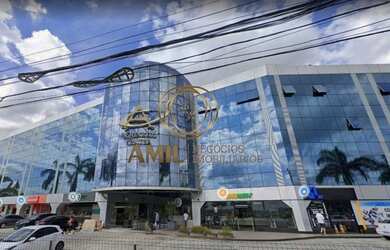 Imagem: O depósito possui 5 Vagas na garagem, 2.400m² de Área e