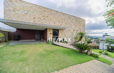 Imagem: A casa em condomínio possui 3 Dormitórios, 5 Banheiros, 5