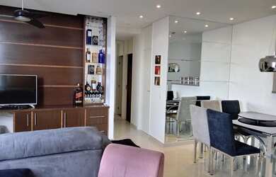 Imagem: O apartamento possui 2 Dormitórios, 2 Banheiros, 2 Vagas na