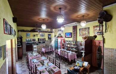 Imagem: O depósito possui 326m² de Área e está localizado em Anil