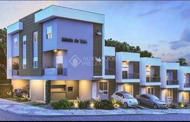 Imagem: A casa possui 2 Dormitórios, 1 Banheiro, 1 Vaga na garagem