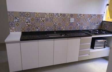 Imagem: A casa possui 2 Dormitórios, 1 Banheiro, 1 Vaga na garagem