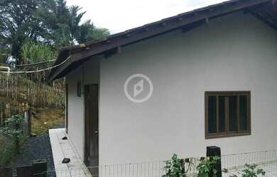 Imagem 10: Casa à venda no bairro Guamiranga - Guaramirim/SC