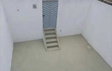 Imagem: A casa possui 2 Dormitórios, 2 Banheiros e está localizado