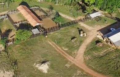 Imagem: A fazenda está localizado em Flodoaldo Pontes Pinto, Porto