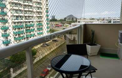 Imagem: O apartamento possui 3 Dormitórios, 2 Banheiros, 1 Vaga na