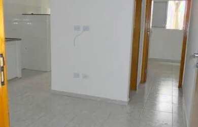 Imagem: A casa possui 1 Dormitório, 1 Banheiro, 32m² de Área e está