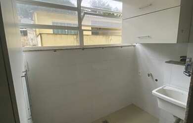 Imagem: O apartamento possui 2 Dormitórios, 1 Banheiro e está localizado