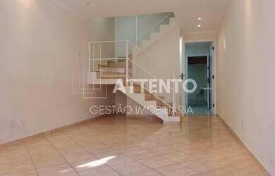 Imagem: A casa em condomínio possui 3 Dormitórios, 2 Banheiros, 2