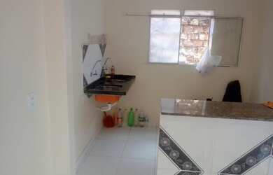 Imagem: O apartamento possui 1 Dormitório, 1 Banheiro, 1 Vaga na garagem