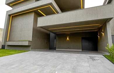 Imagem: A casa em condomínio possui 4 Dormitórios, 5 Banheiros, 5