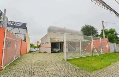 Imagem: O terreno possui 770m² de Área e está localizado em Hauer