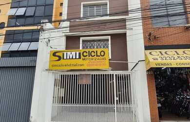 Imagem: A casa possui 2 Dormitórios, 1 Banheiro, 80m² de Área e