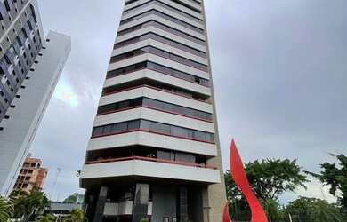 Imagem: O apartamento possui 4 Dormitórios, 5 Banheiros, 3 Vagas na