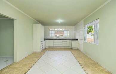 Imagem 6: Vendas Casa Curitiba PR. Churrasqueira, Varanda, Lareirae3 Vagas na garagem