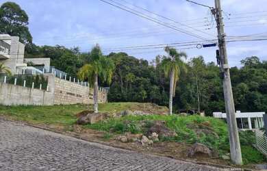 Imagem: O terreno à venda possui 968m² de Área e está localizado