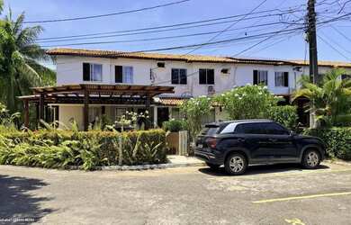 Imagem: A casa em condomínio possui 4 Dormitórios, 3 Banheiros, 1