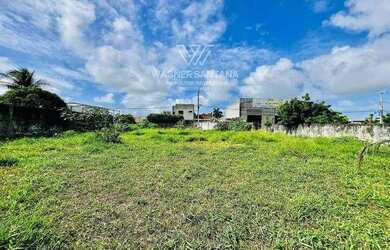 Imagem: O terreno possui 450m² de Área e está localizado em Aruana