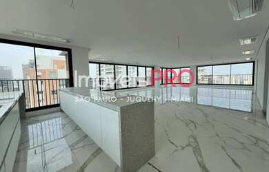 Imagem: O apartamento possui 4 Dormitórios, 5 Banheiros, 4 Vagas na