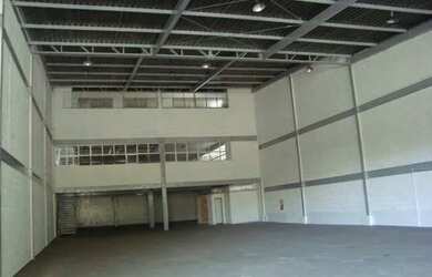 Imagem 9: Galpao com escritorio e vestiarios - excelente localizaçao de acesso