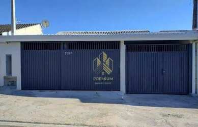 Imagem: A casa possui 5 Dormitórios, 2 Banheiros, 5 Vagas na garagem