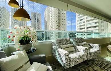 Imagem: O apartamento possui 4 Dormitórios, 5 Banheiros, 4 Vagas na