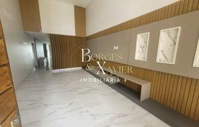 Imagem: A casa em condomínio possui 3 Dormitórios, 1 Banheiro, 2 Vagas