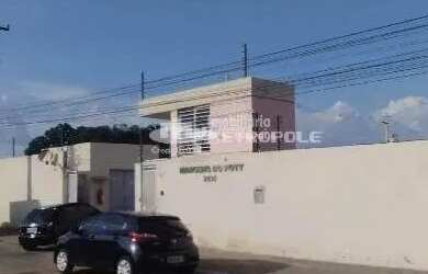 Imagem: O apartamento possui 3 Dormitórios, 1 Banheiro, 1 Vaga na garagem