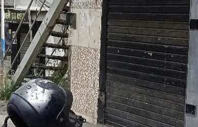 Imagem: O depósito possui 2 Vagas na garagem e 80m² de Área e está