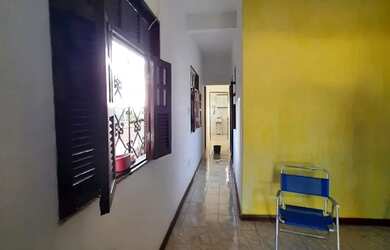 Imagem: A casa possui 2 Dormitórios, 1 Banheiro e está localizado