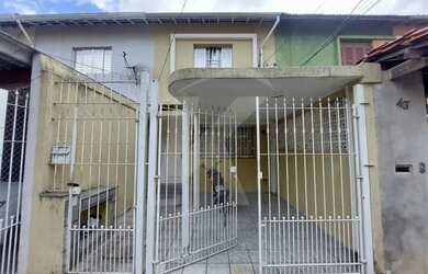 Imagem: A casa possui 2 Dormitórios, 2 Banheiros, 1 Vaga na garagem