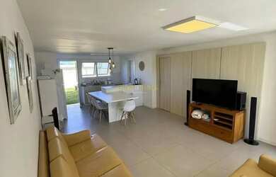 Imagem: A casa em condomínio possui 3 Dormitórios, 2 Banheiros, 2