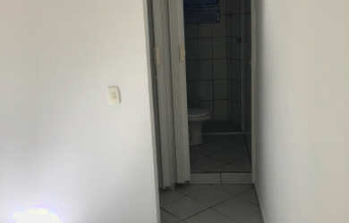 Imagem: A casa possui 1 Dormitório, 1 Banheiro, 38m² de Área e está