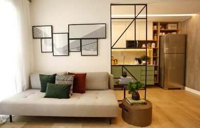 Imagem: O apartamento possui 2 Dormitórios, 1 Banheiro, 1 Vaga na garagem