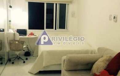 Imagem: A kitnet possui 1 Banheiro, 30m² de Área e está localizado