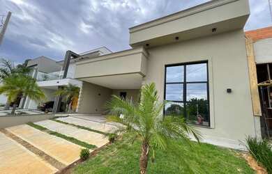 Imagem: A casa em condomínio possui 3 Dormitórios, 5 Banheiros, 4