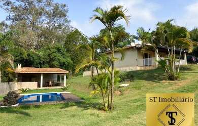 Imagem: A fazenda possui 2.800m² de Área e está localizado em Rosário