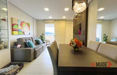 Imagem: O apartamento possui 2 Dormitórios, 2 Banheiros, 2 Vagas na